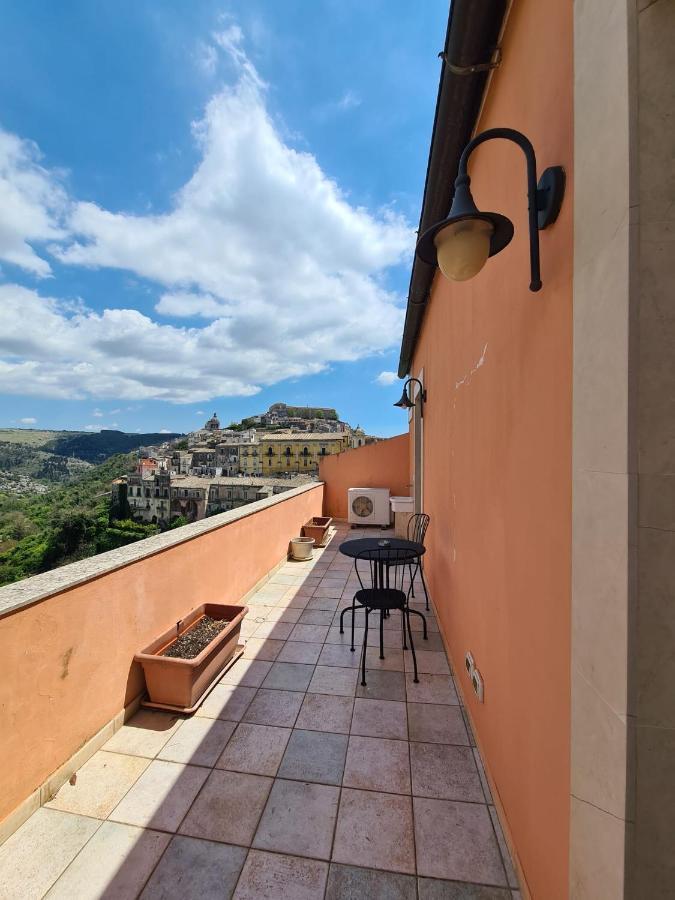 L'Apparthotel Ragusa Exteriör bild